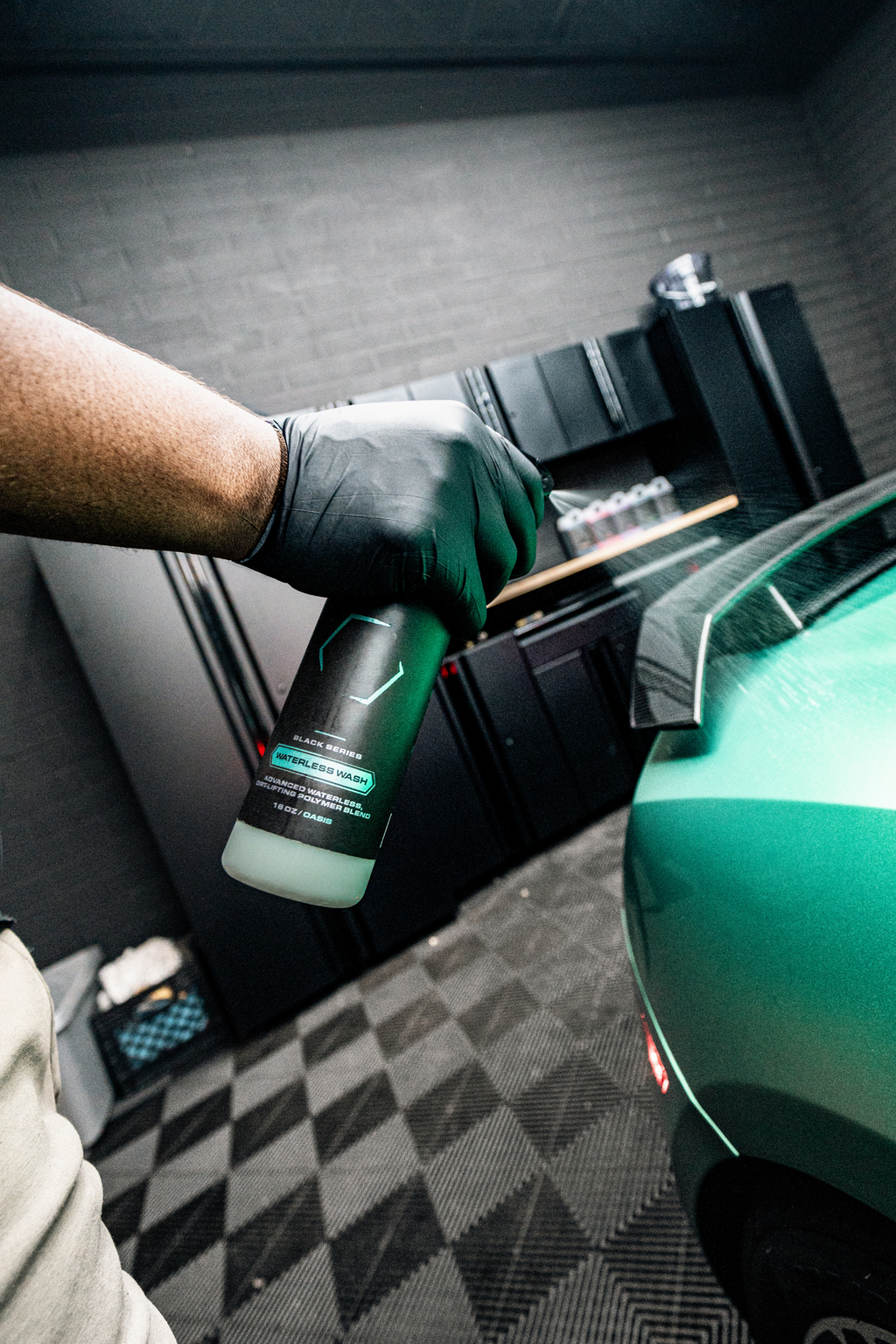BLACKLINE® Waterless Wash & Shine Spray