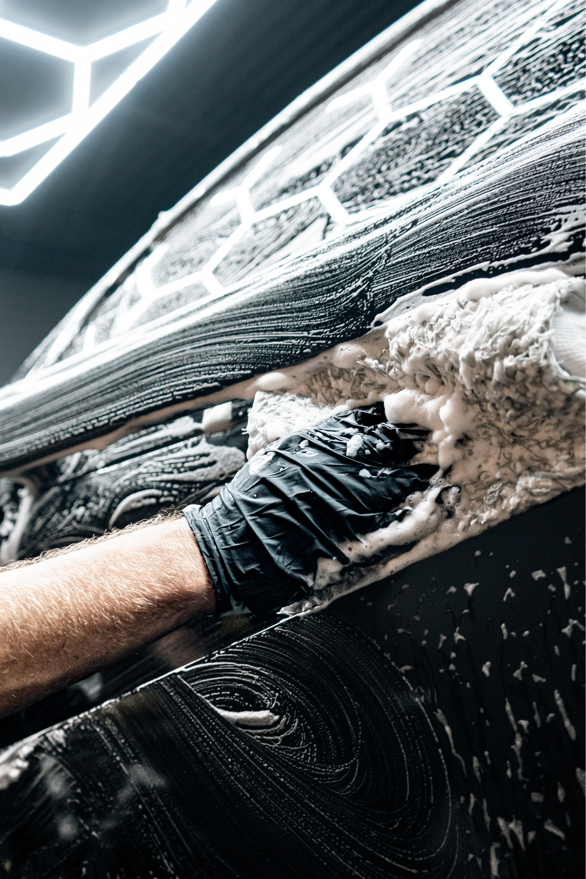 BLACKLINE® Plush Microfiber Wash Mitt